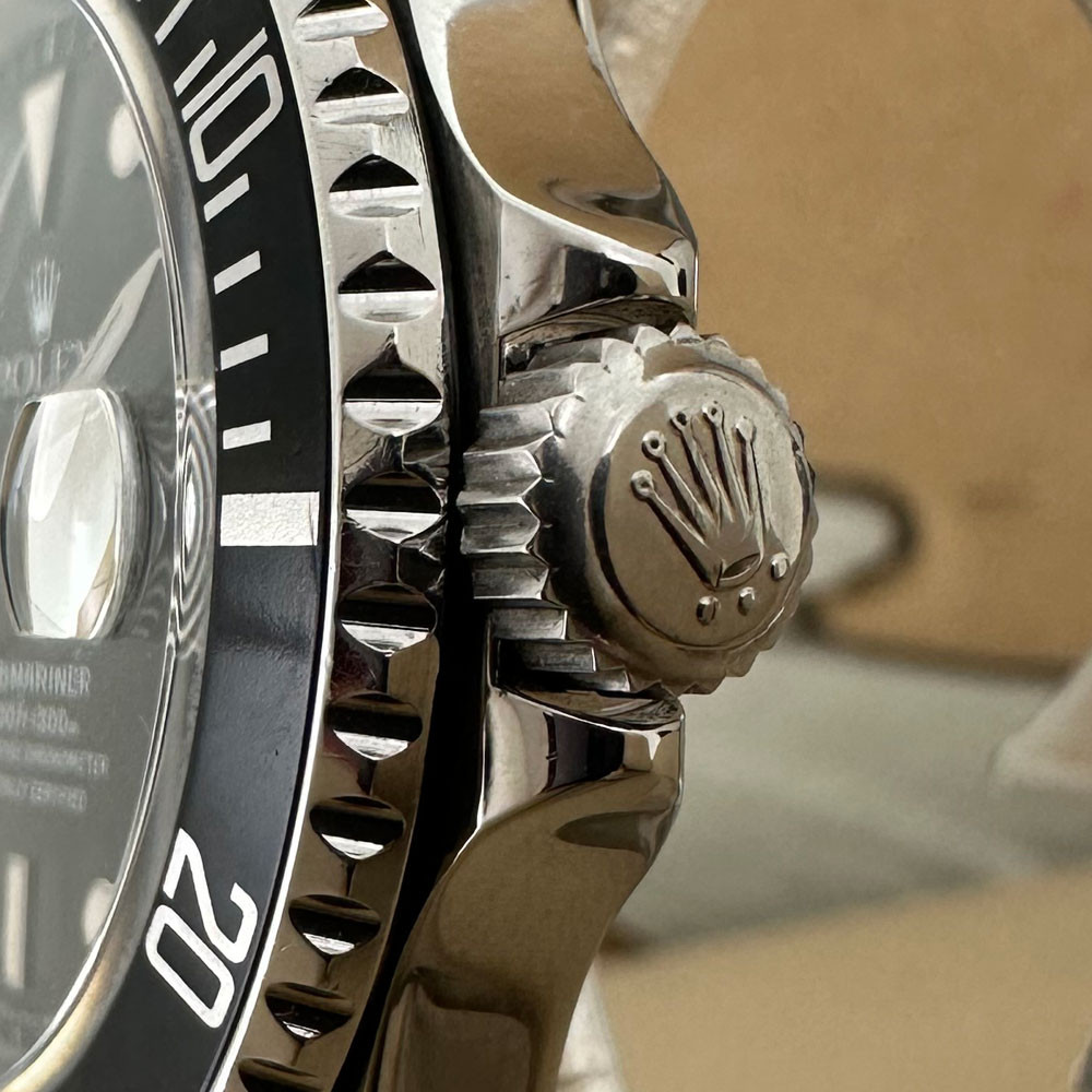 Rolex Submariner 16610 4
