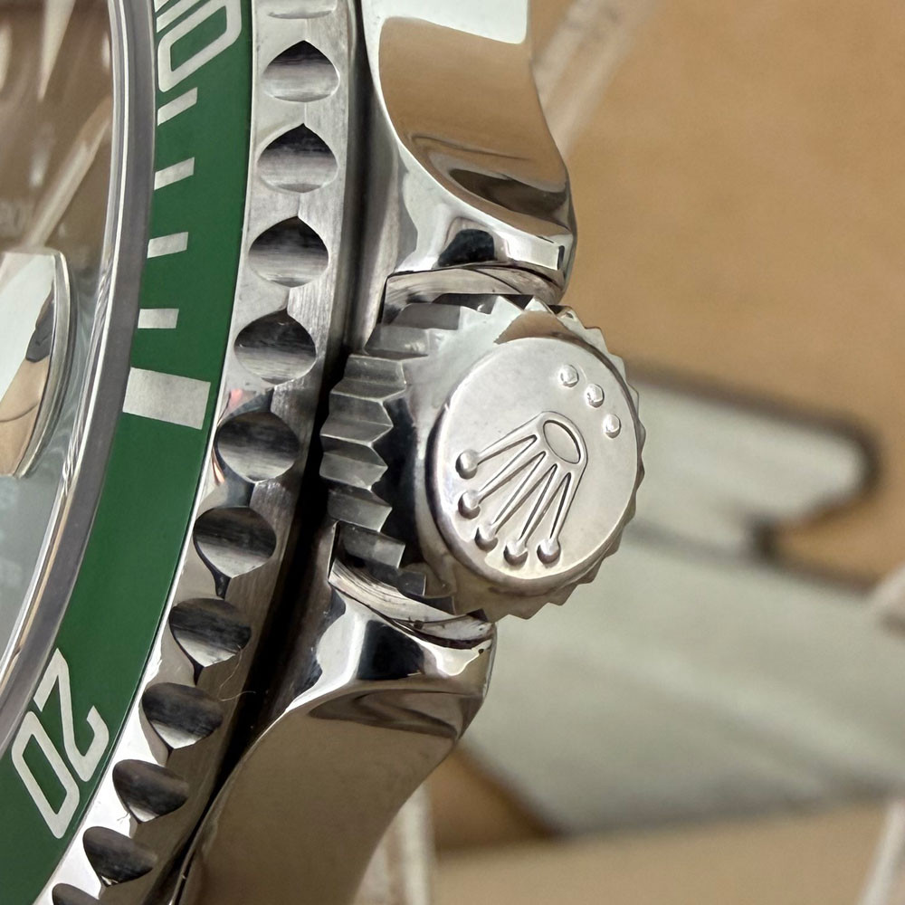Rolex Submariner Ghiera Verde RRR 16610LV 4
