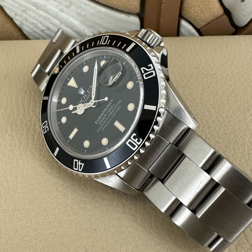 Rolex Submariner 16800